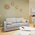 Apartment A Theme *