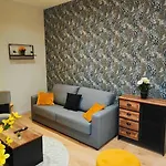 A Theme Apartment