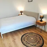 Apartment A Theme *