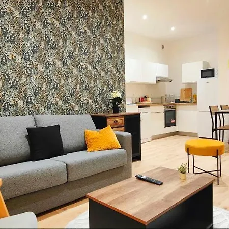 Apartment A Theme *