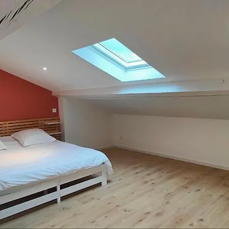 A Theme Apartment *