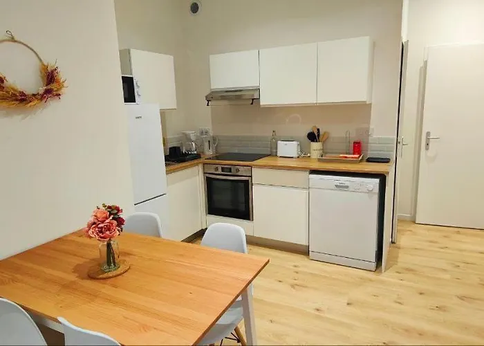 A Theme Клермон-Ферран